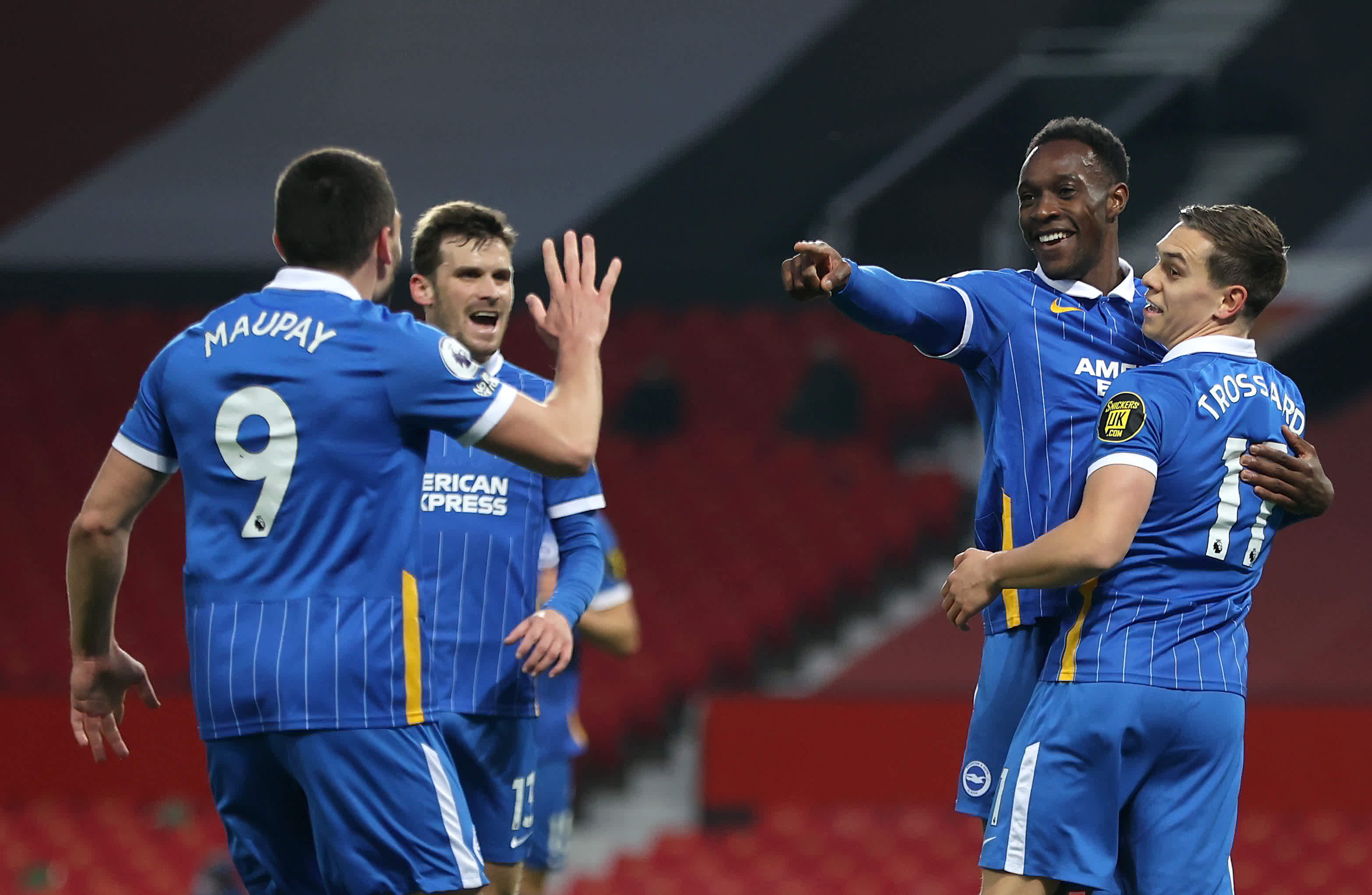 马丁内斯在 马丁内斯在